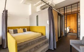 Loft Astoria Superior Suite